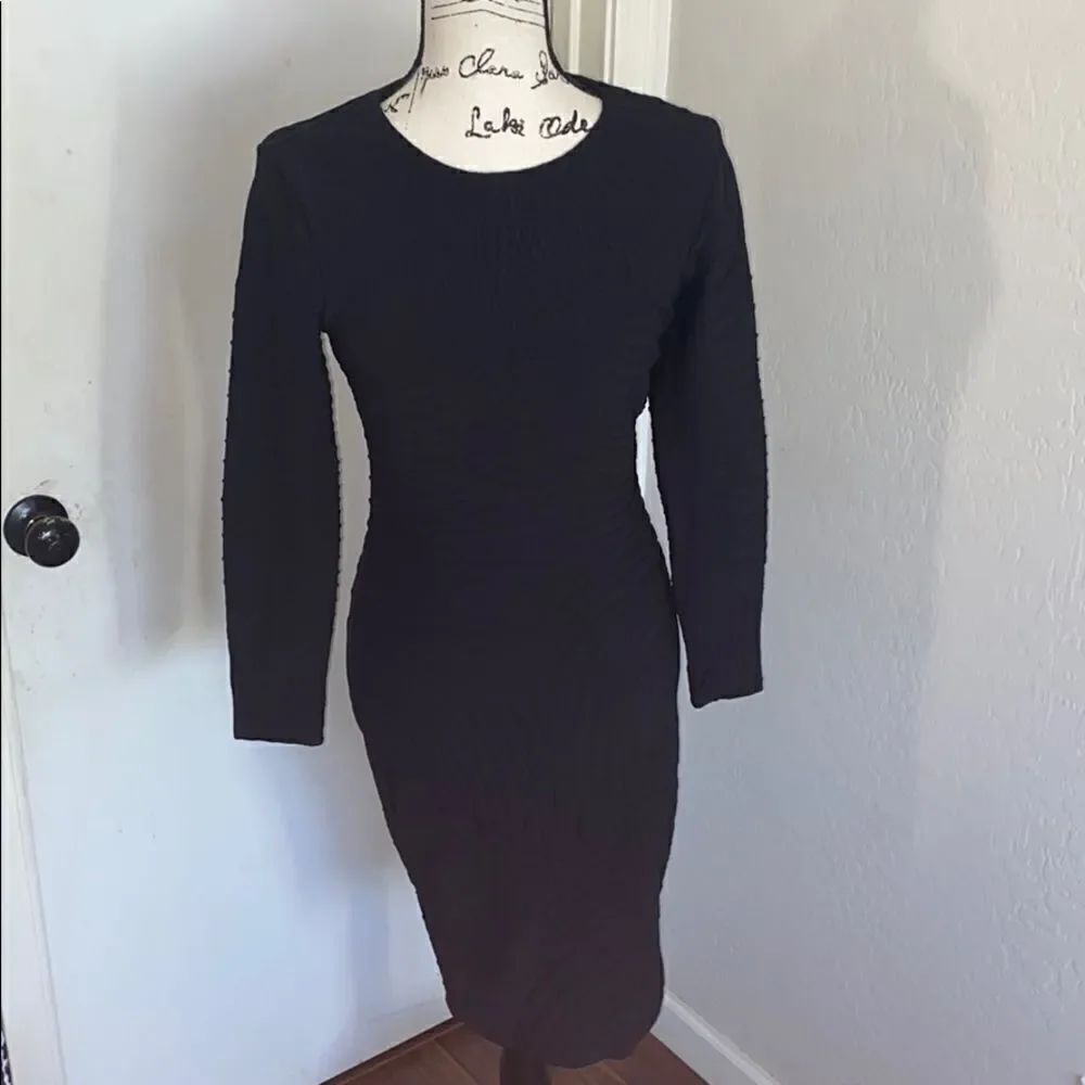 Bebe Black Textured Midi Contemporary Feminine Party Event Black Tie Gala Dress